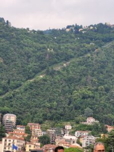 The diagonal funicular track from Como