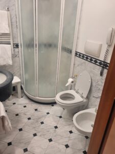 Room 326 Bathroom Hotel Andreola